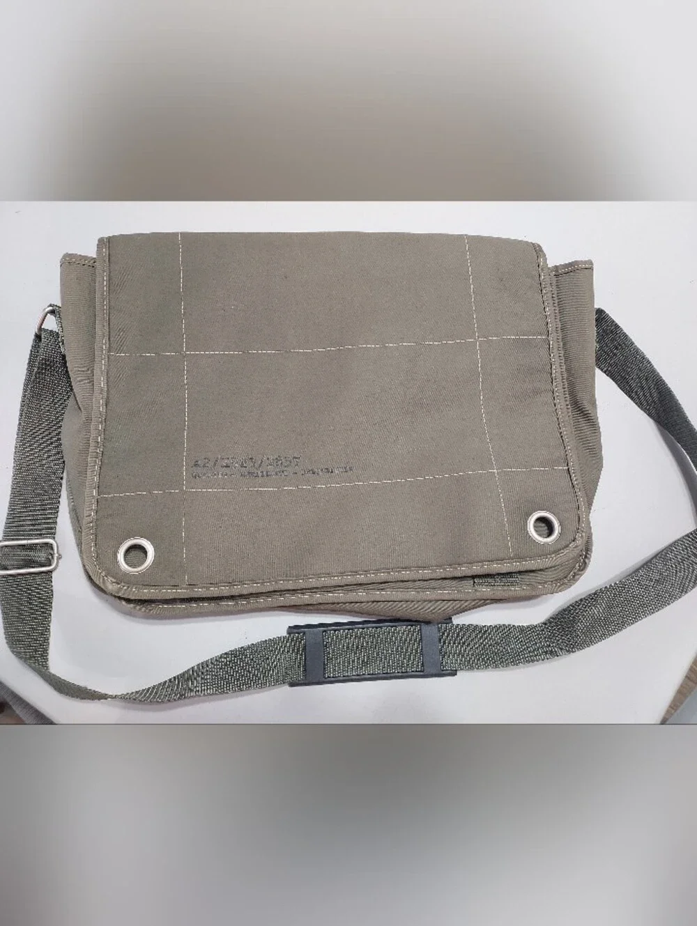 NWOT  A2/x523/2837 Laptop Bag Messenger Bag